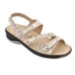 Biotime Women's Finley Sandals - Beige — 9