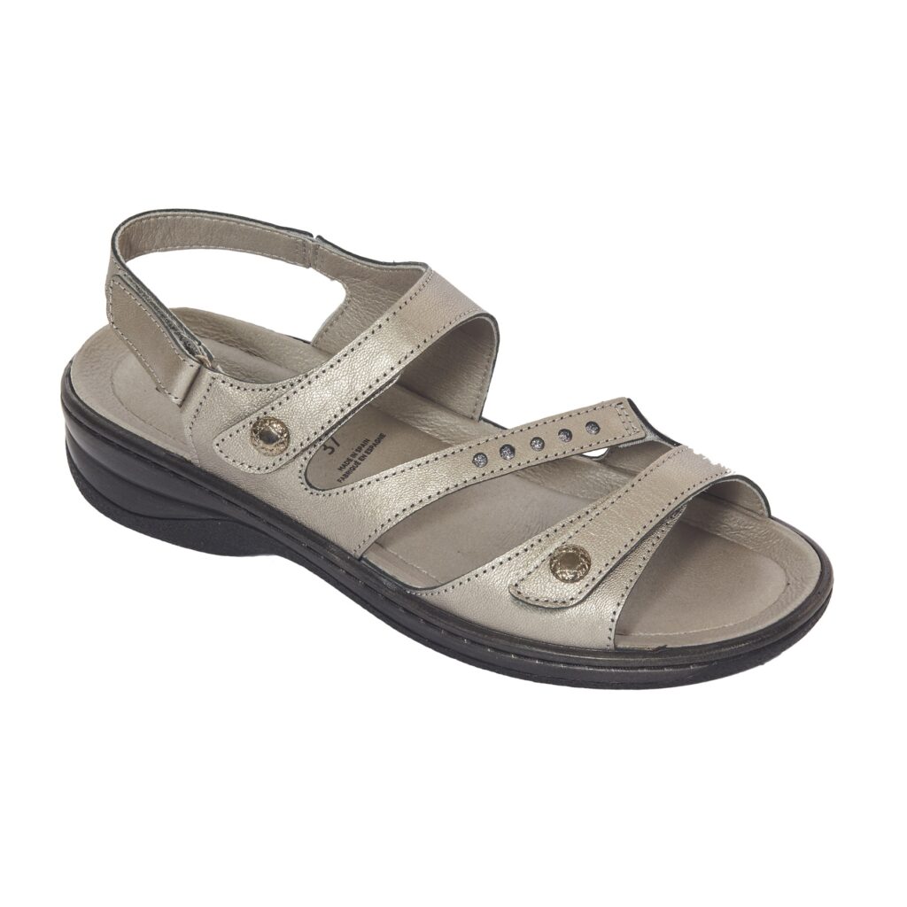 Biotime Women's Finley Sandals - Beige